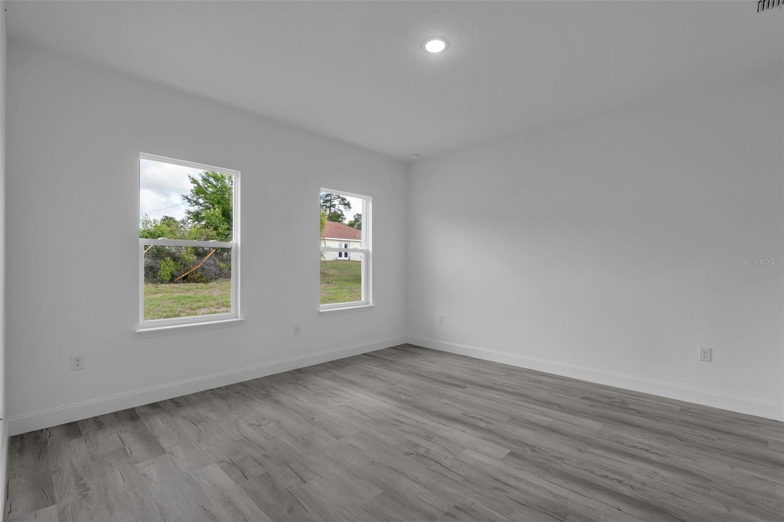 Image 15 of 50 For 2211 153rd Place