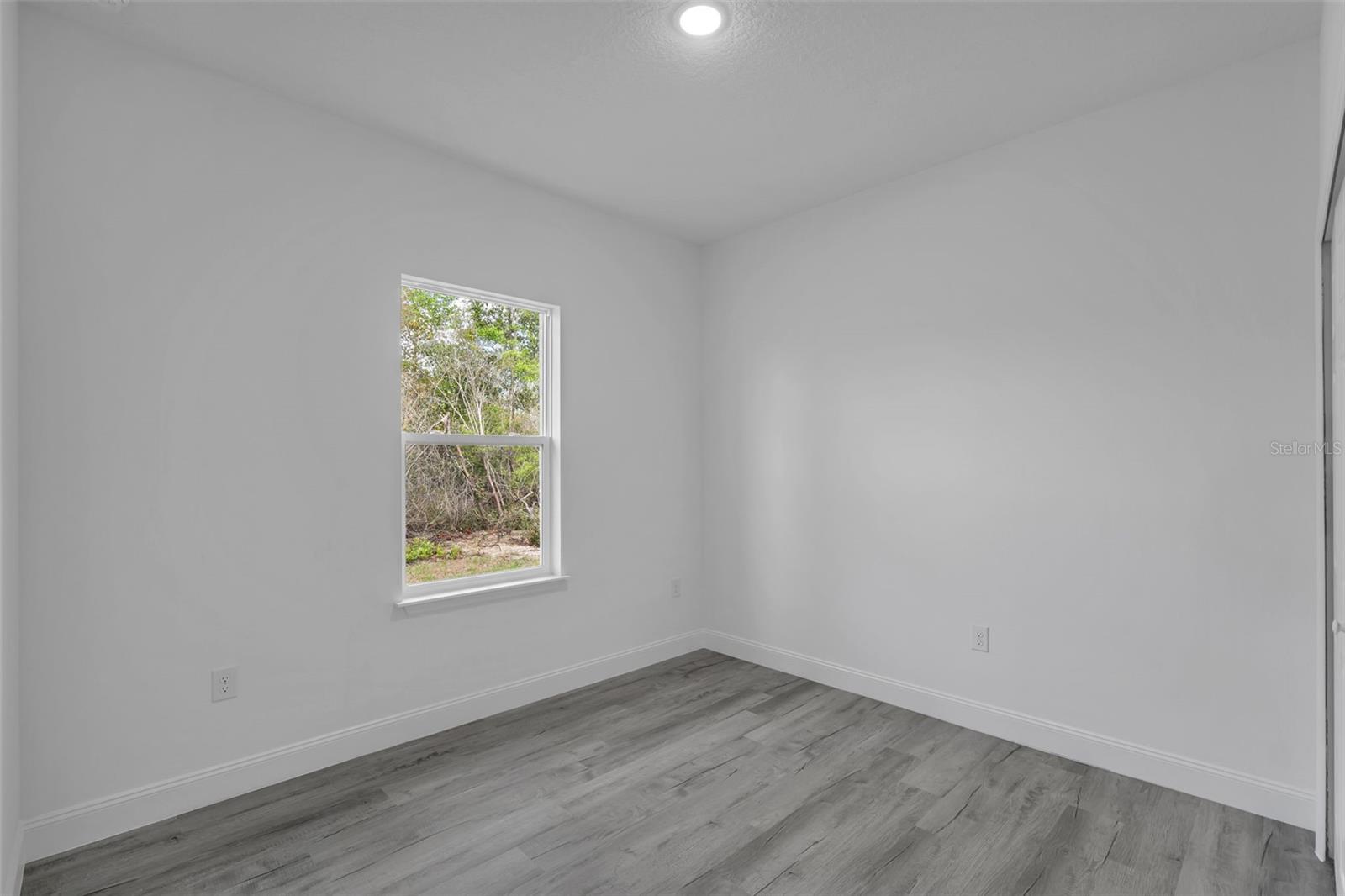 Image 23 of 50 For 2211 153rd Place