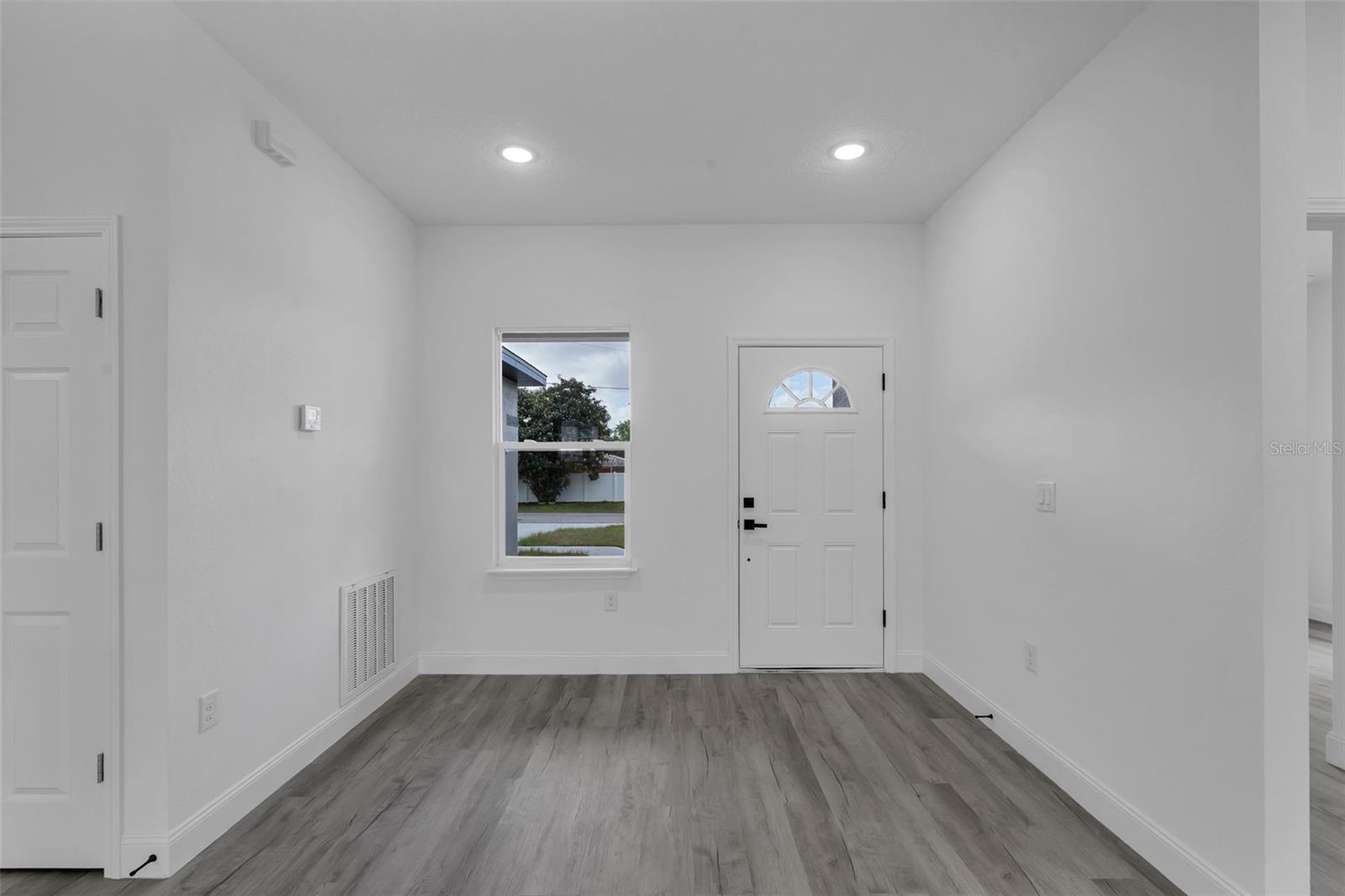 Image 4 of 50 For 2211 153rd Place