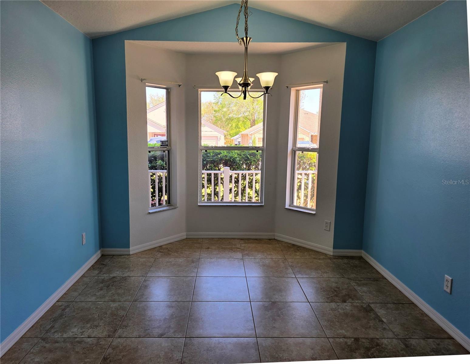 Image 9 of 22 For 2076 Newtown Road