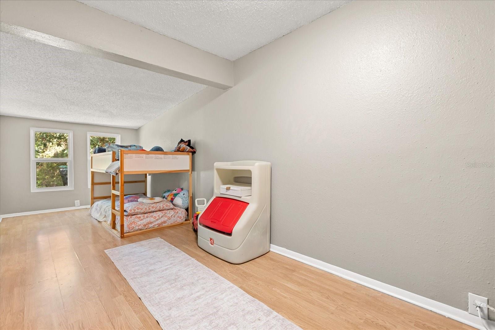 Image 13 of 24 For 5528 Huron Street