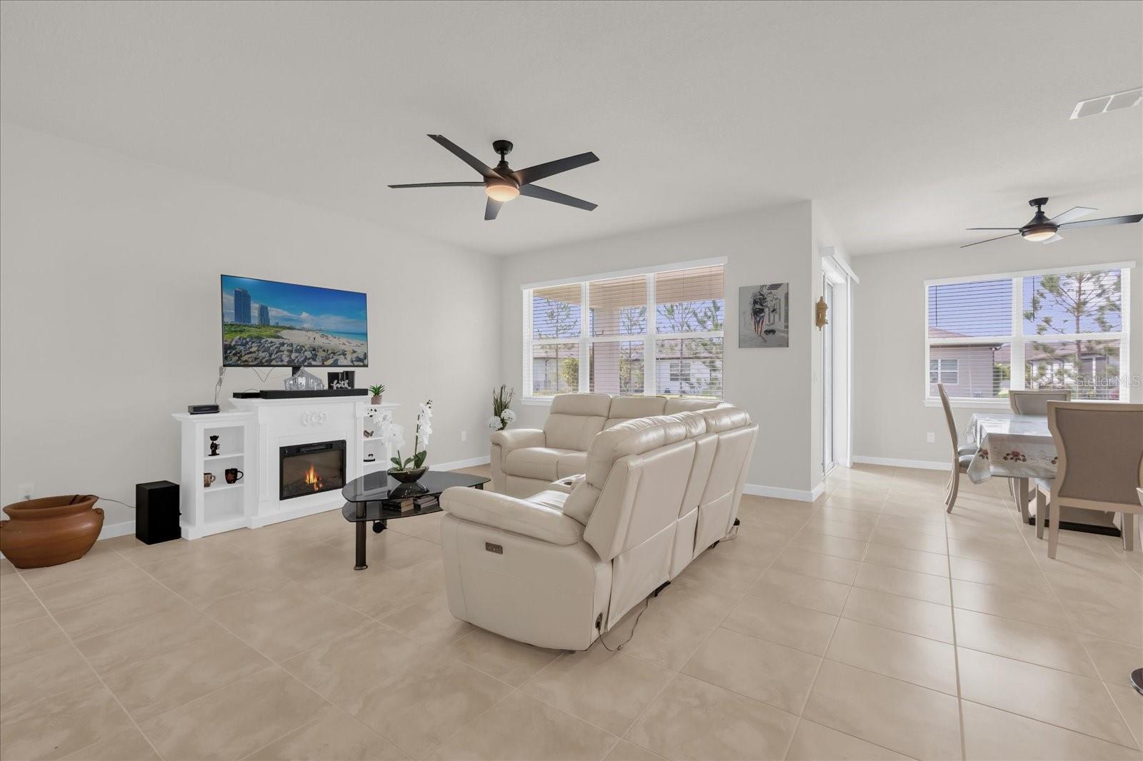 Image 12 of 41 For 9491 52nd Loop