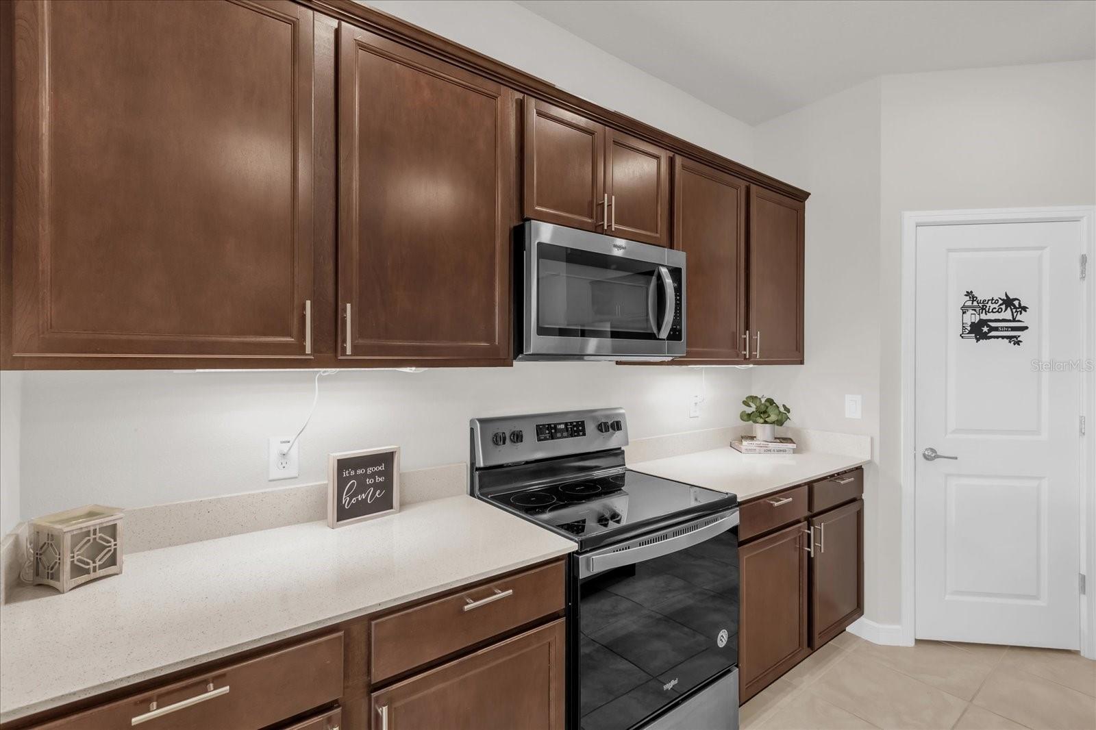 Image 16 of 41 For 9491 52nd Loop