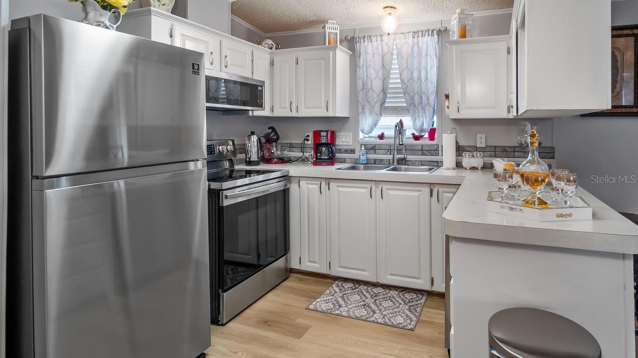 Image 11 of 32 For 251 Patterson Road A27