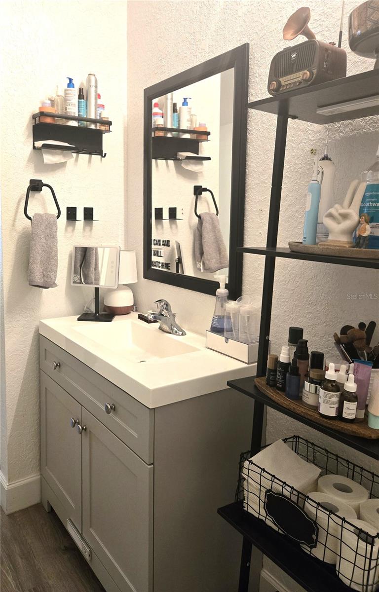 Image 13 of 23 For 102 Vista Verdi Circle 116