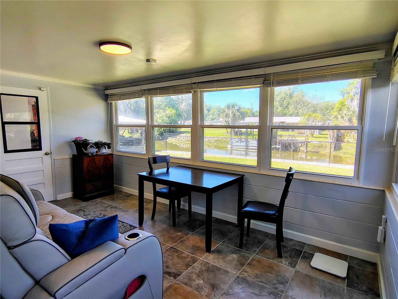 Image 20 of 43 For 664 Cr 467  