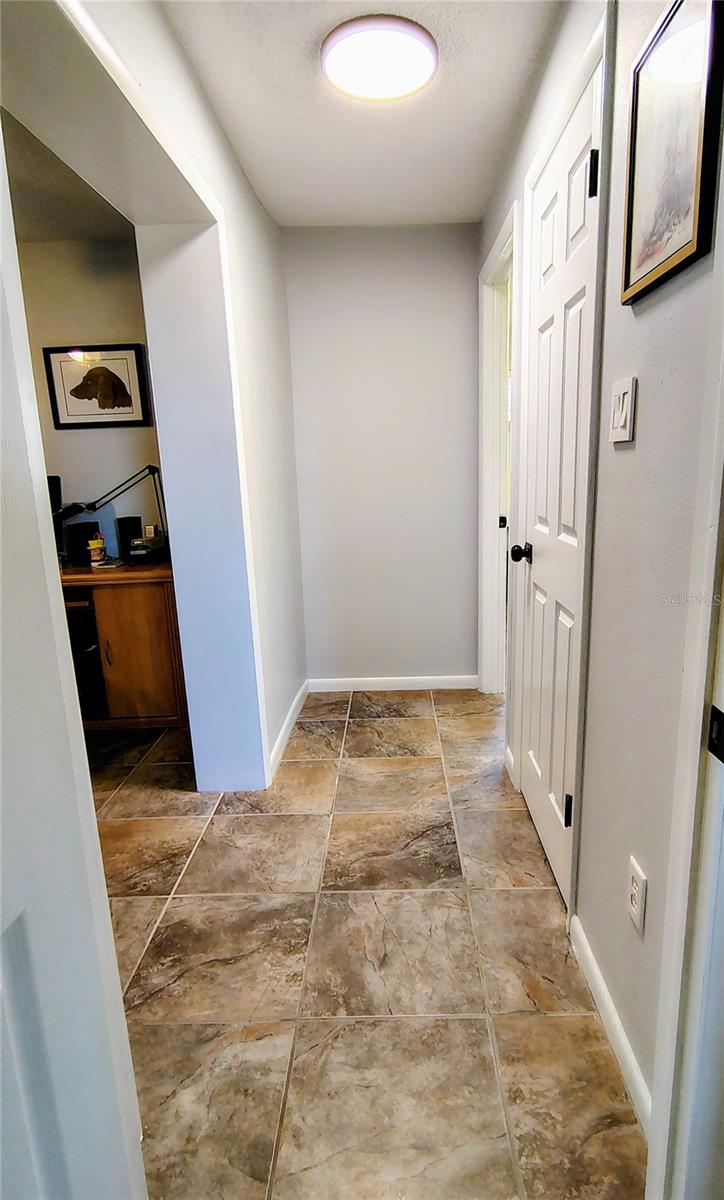 Image 23 of 43 For 664 Cr 467  