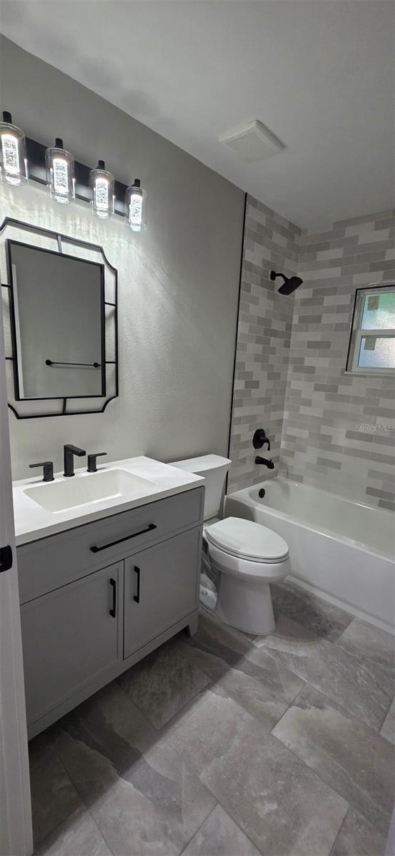 Image 11 of 12 For 25829 Westmoreland Street