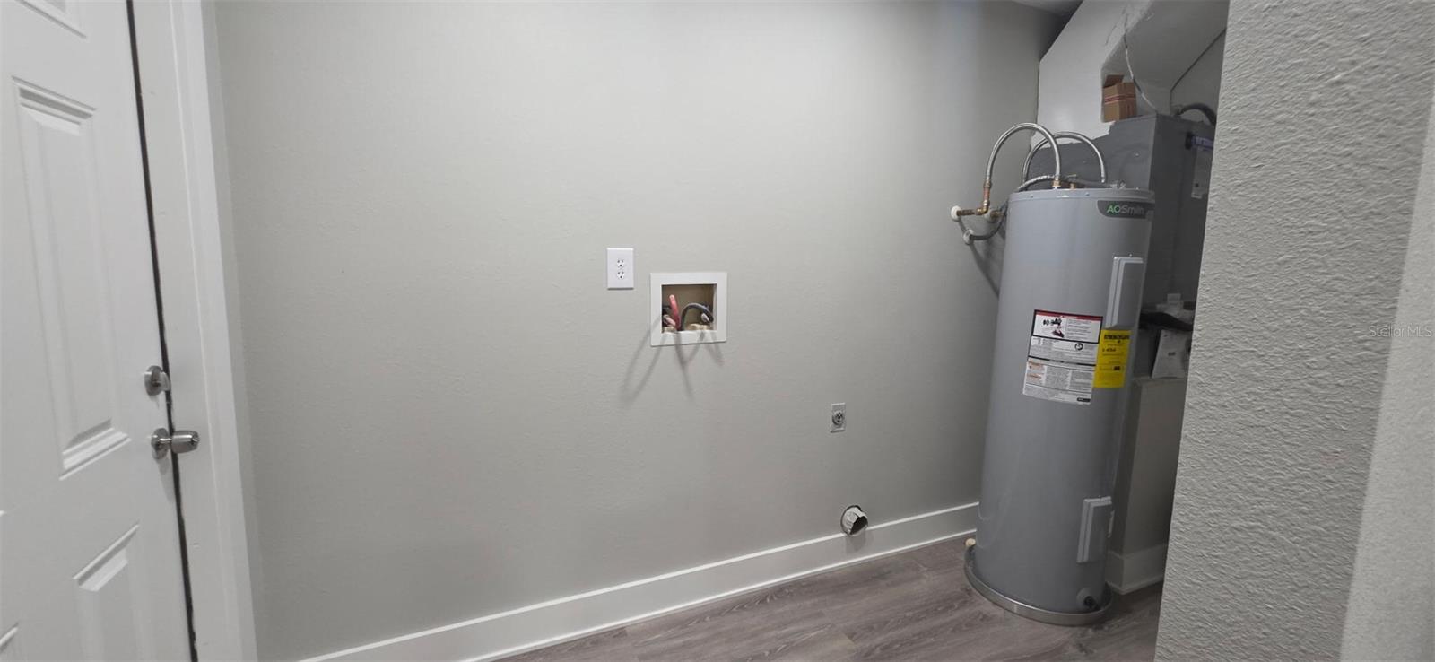 Image 12 of 12 For 25829 Westmoreland Street