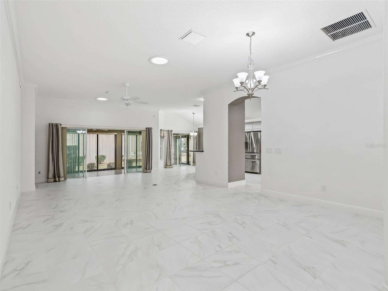 Image 11 of 62 For 3556 Mistletoe Court