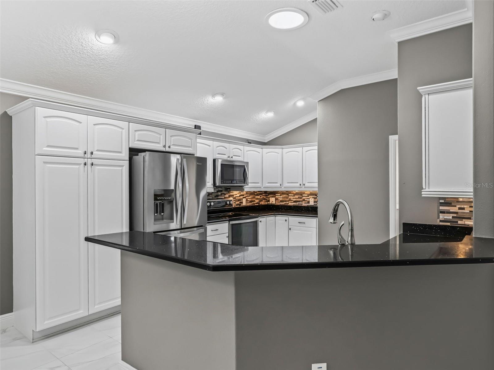 Image 22 of 62 For 3556 Mistletoe Court