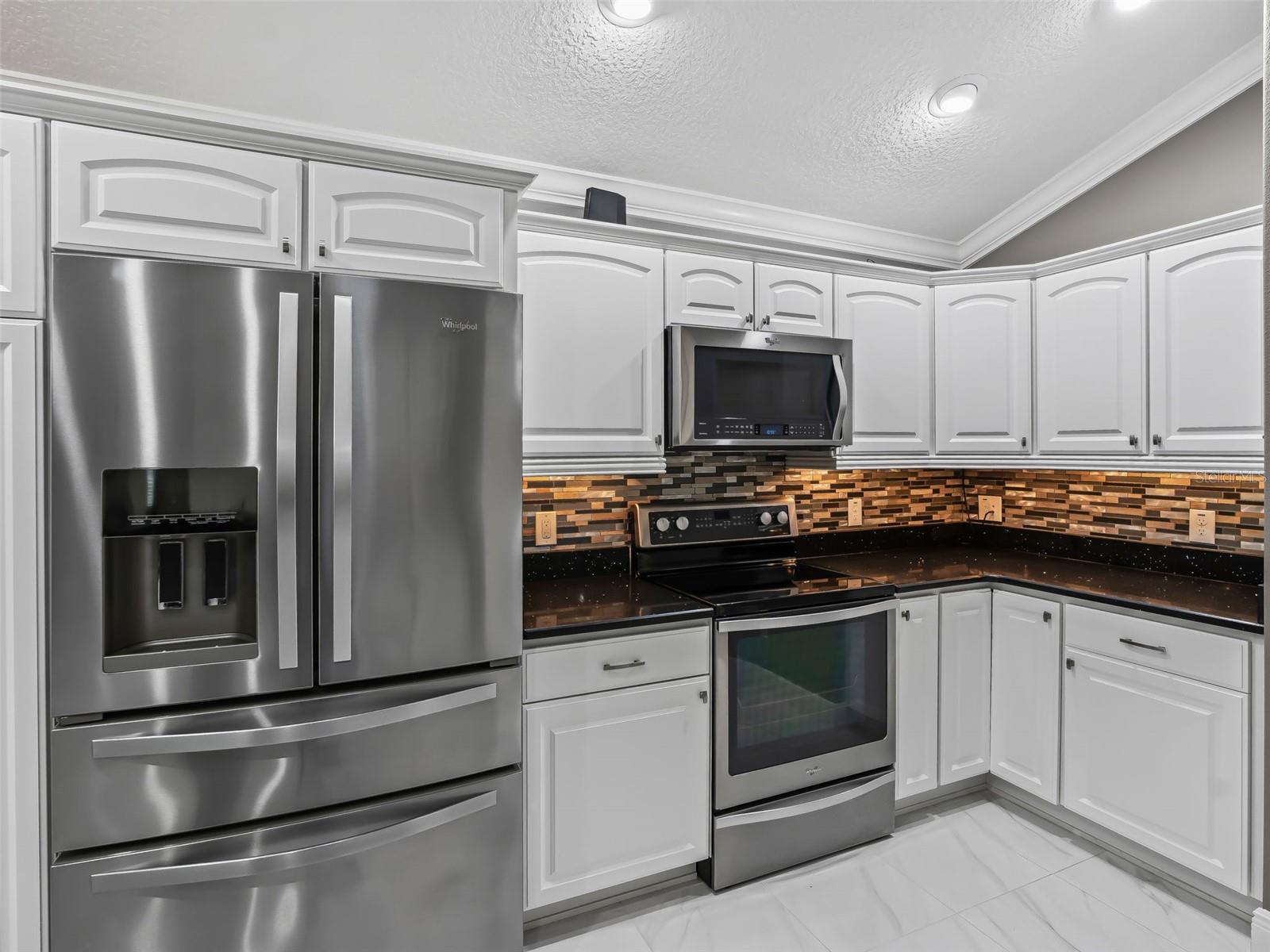 Image 24 of 62 For 3556 Mistletoe Court