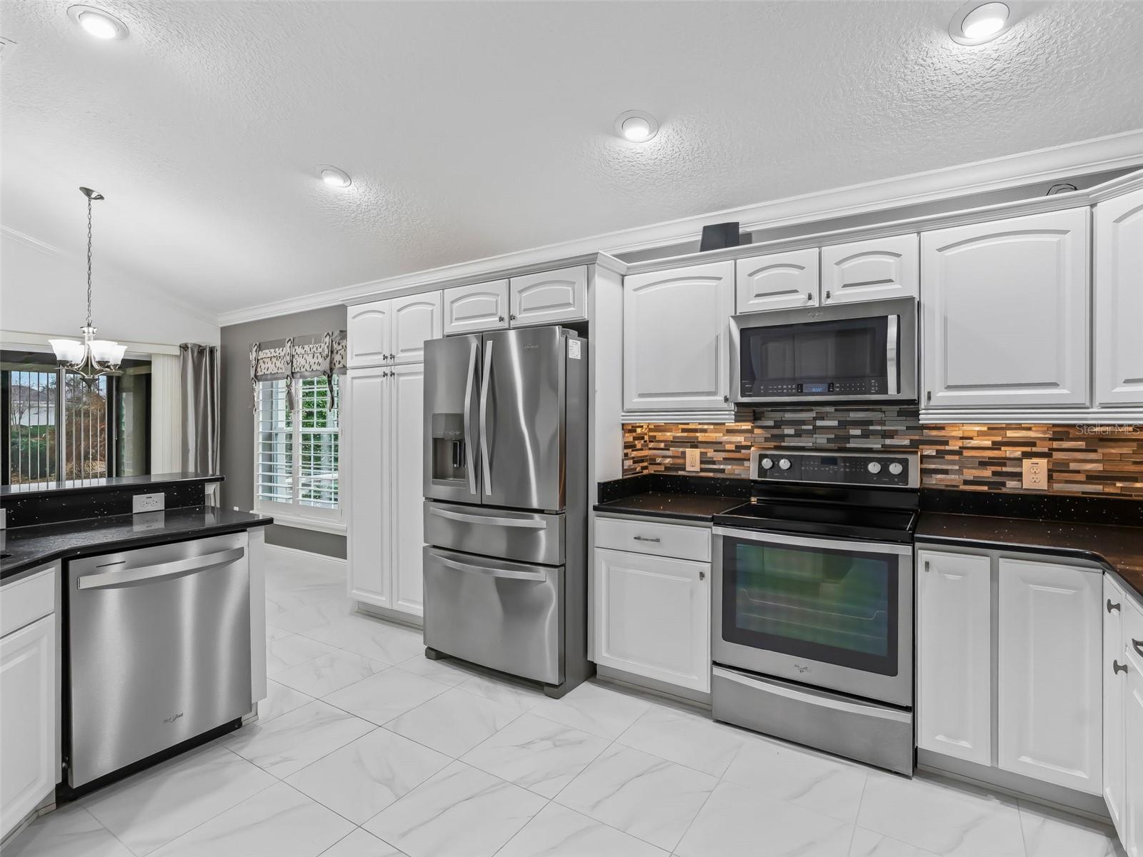 Image 26 of 62 For 3556 Mistletoe Court