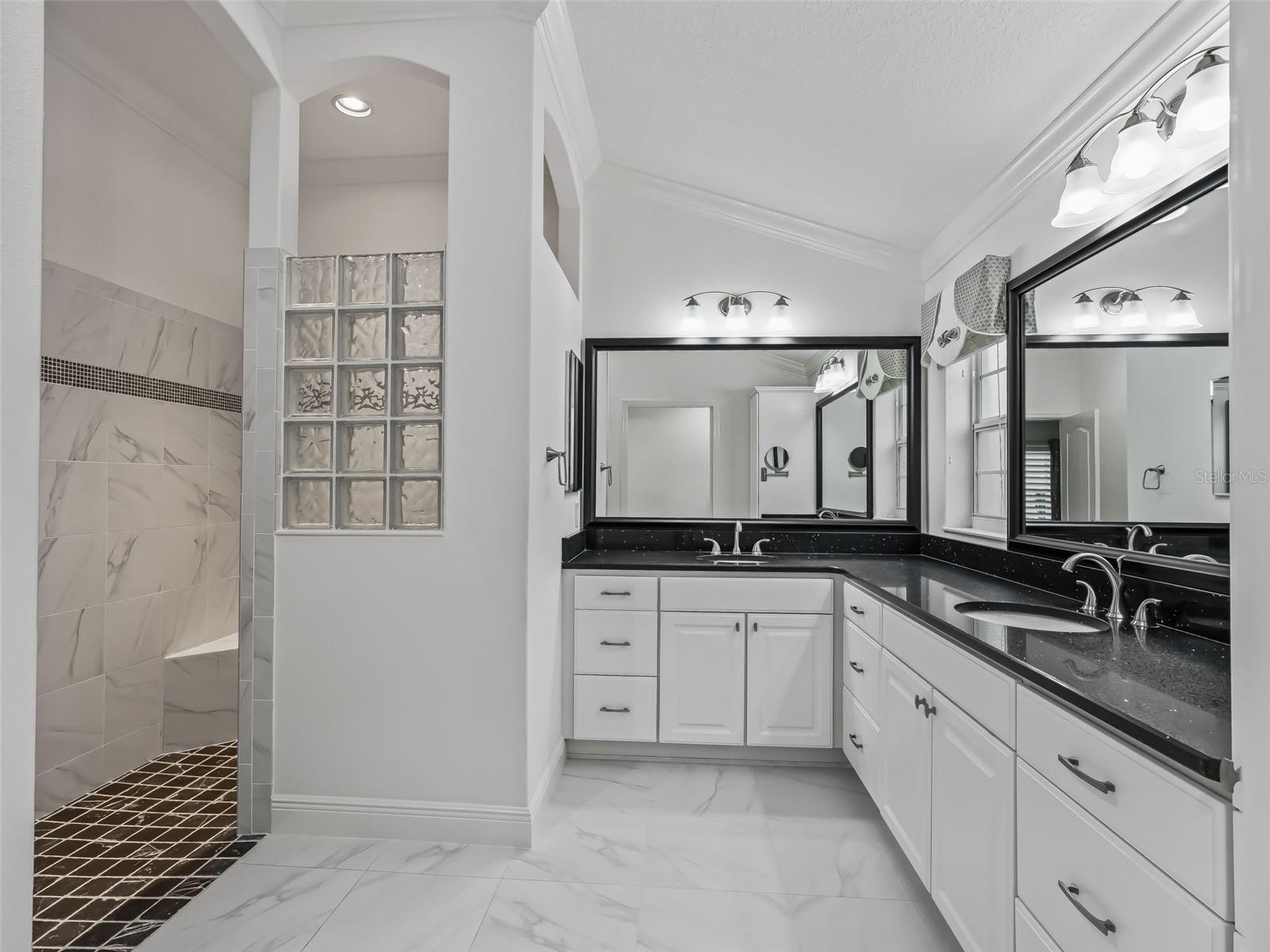 Image 32 of 62 For 3556 Mistletoe Court