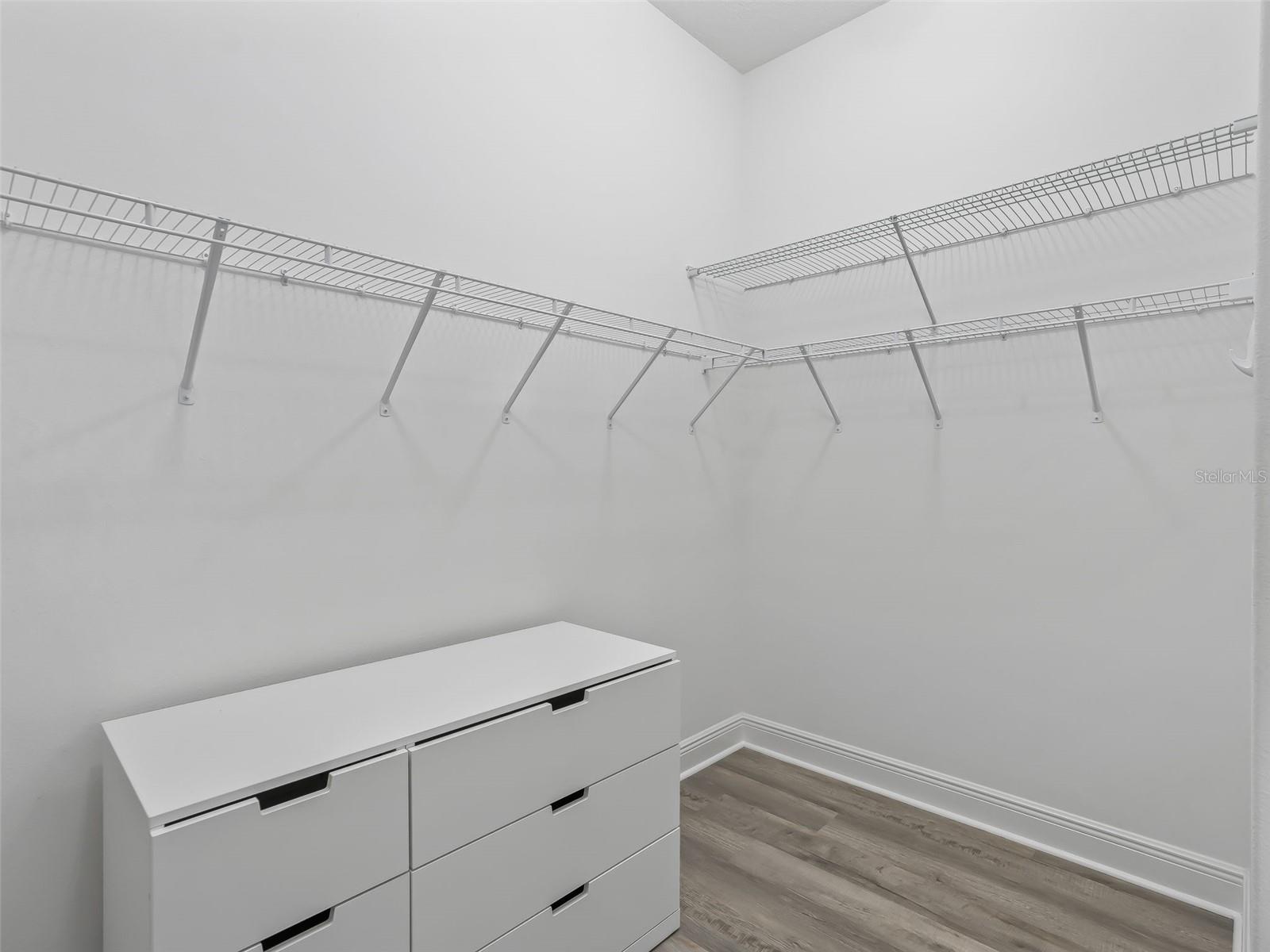 Image 36 of 62 For 3556 Mistletoe Court