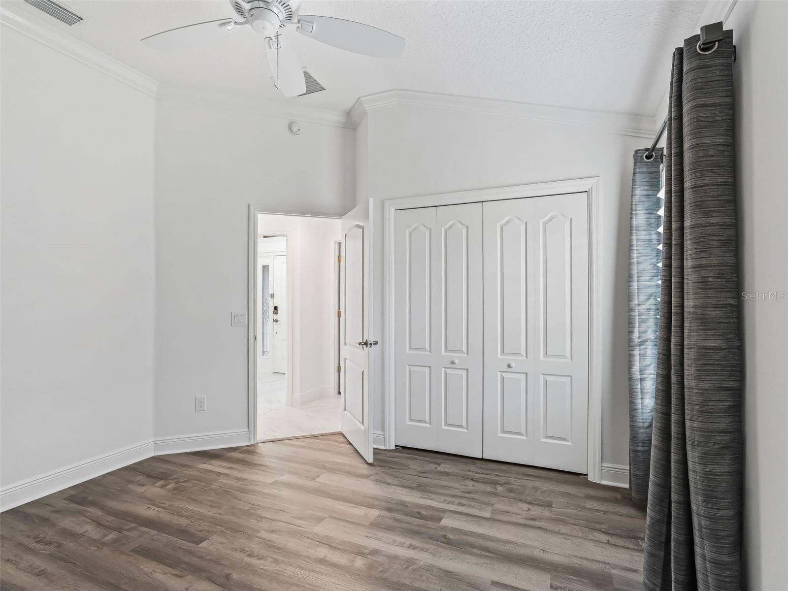 Image 42 of 62 For 3556 Mistletoe Court