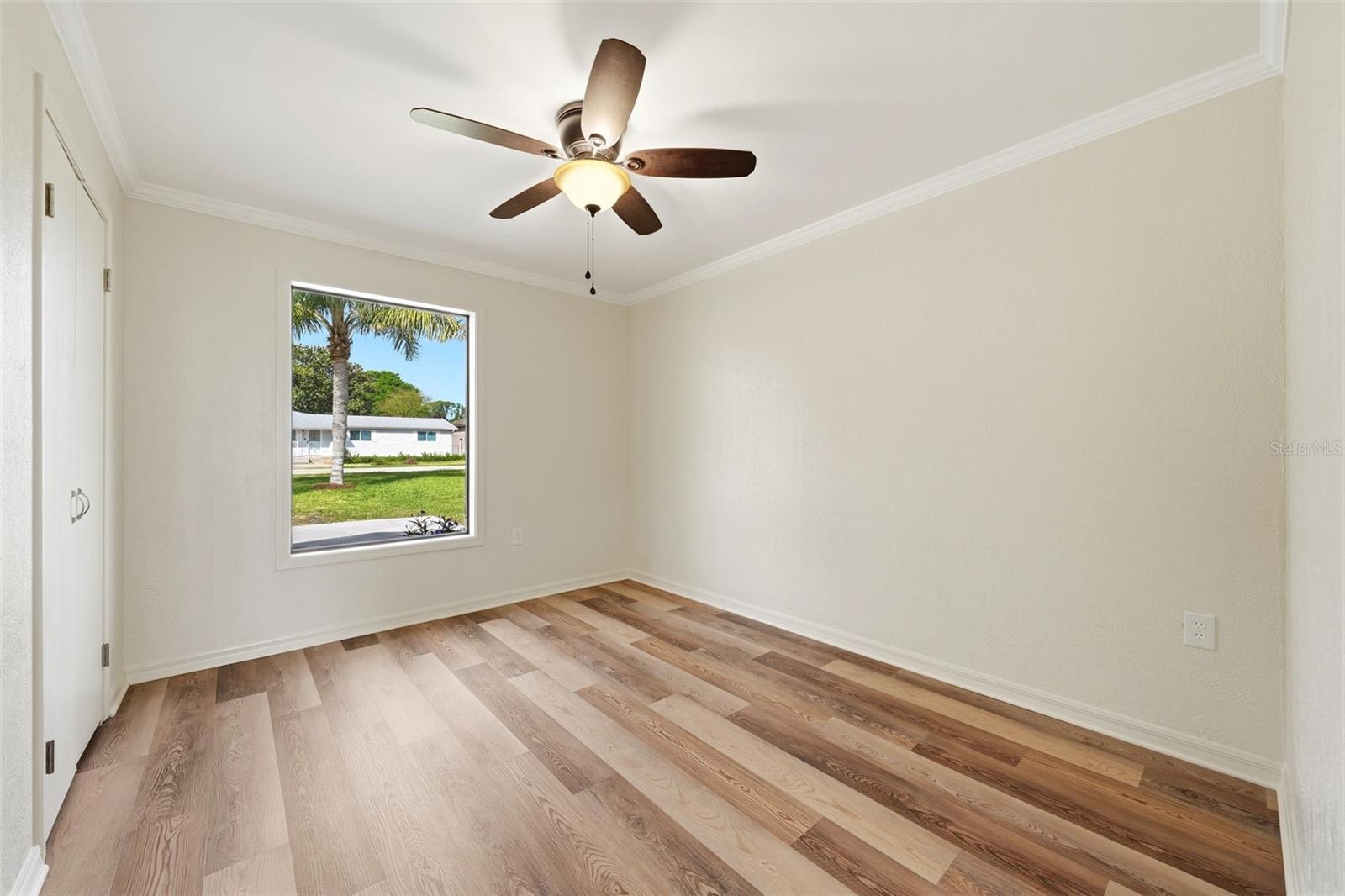 Image 21 of 53 For 33942 Linda Lane