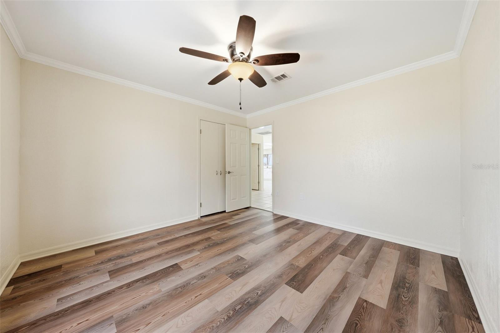 Image 24 of 53 For 33942 Linda Lane