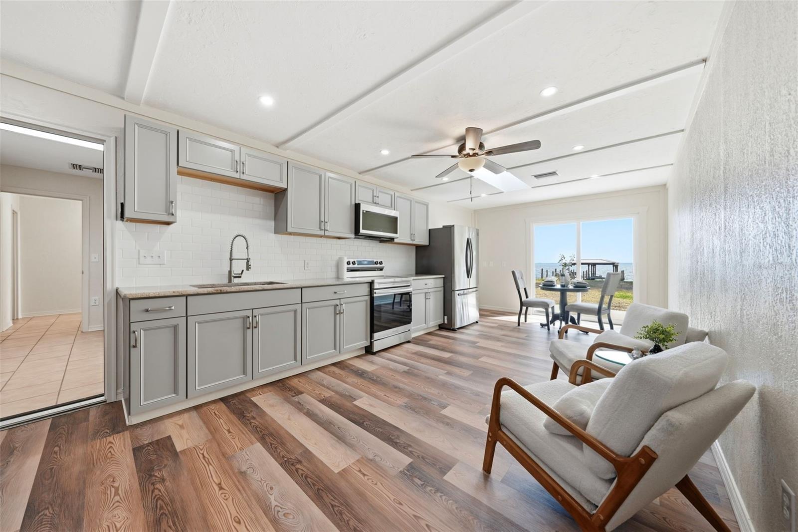 Image 27 of 53 For 33942 Linda Lane