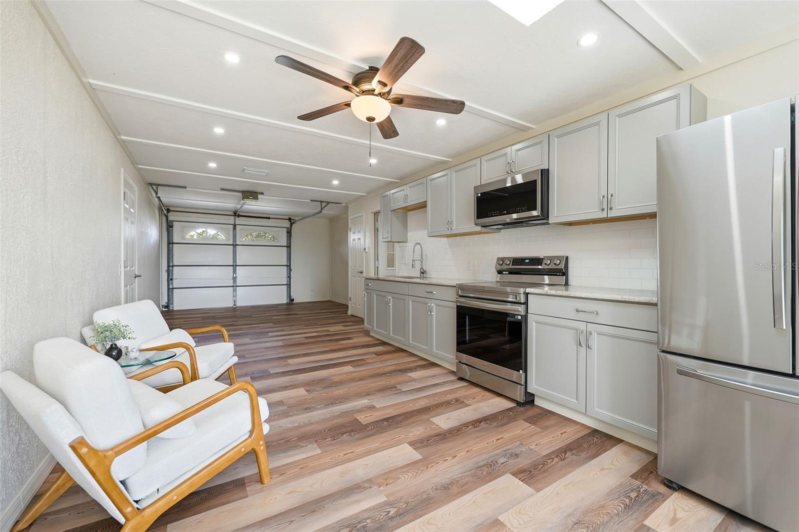 Image 29 of 53 For 33942 Linda Lane