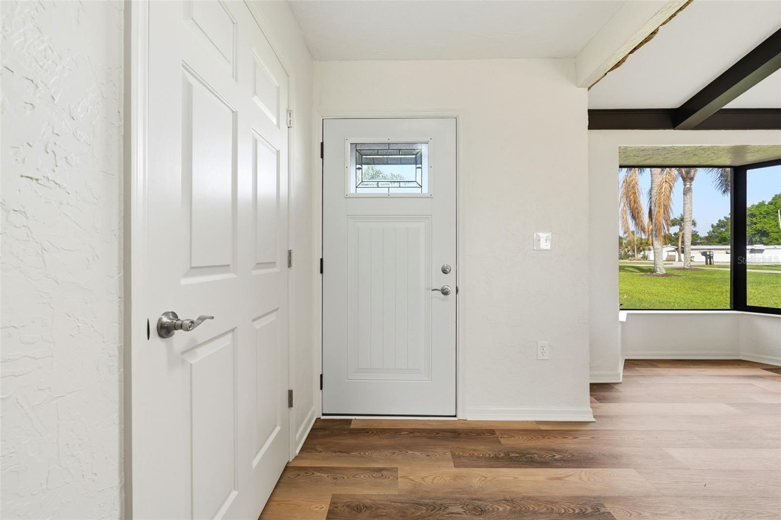 Image 8 of 53 For 33942 Linda Lane