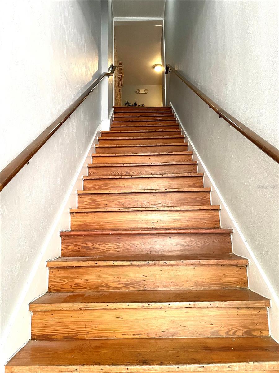 Image 2 of 10 For 29 Magnolia Avenue 3