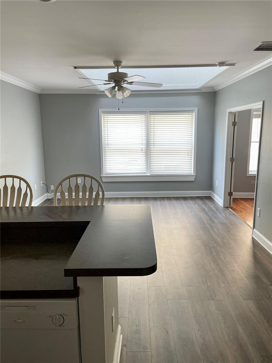 Image 4 of 10 For 29 Magnolia Avenue 3