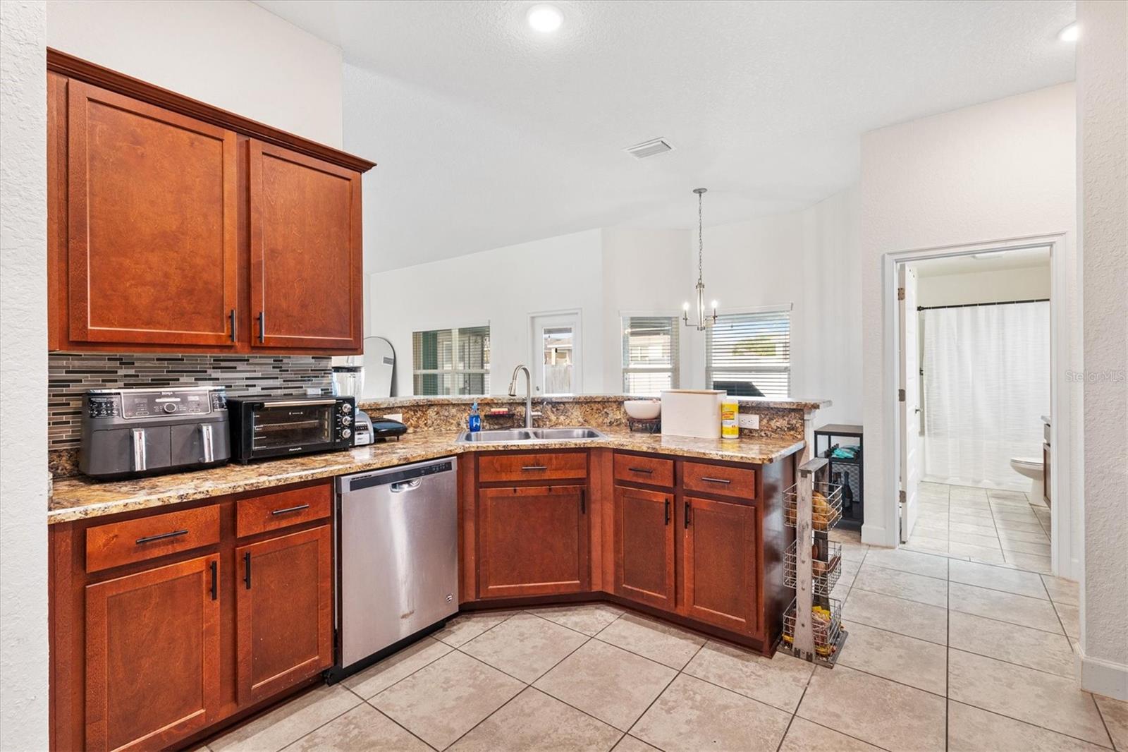 Image 17 of 47 For 9778 Pepper Tree Place