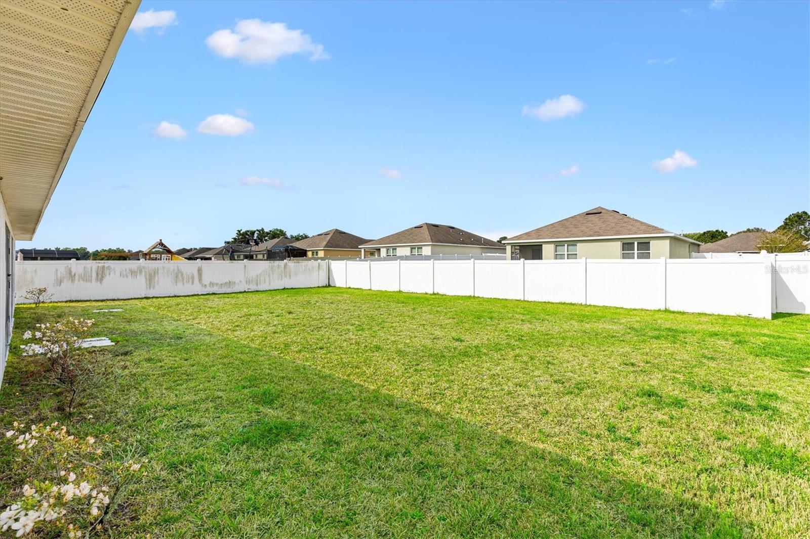 Image 37 of 47 For 9778 Pepper Tree Place