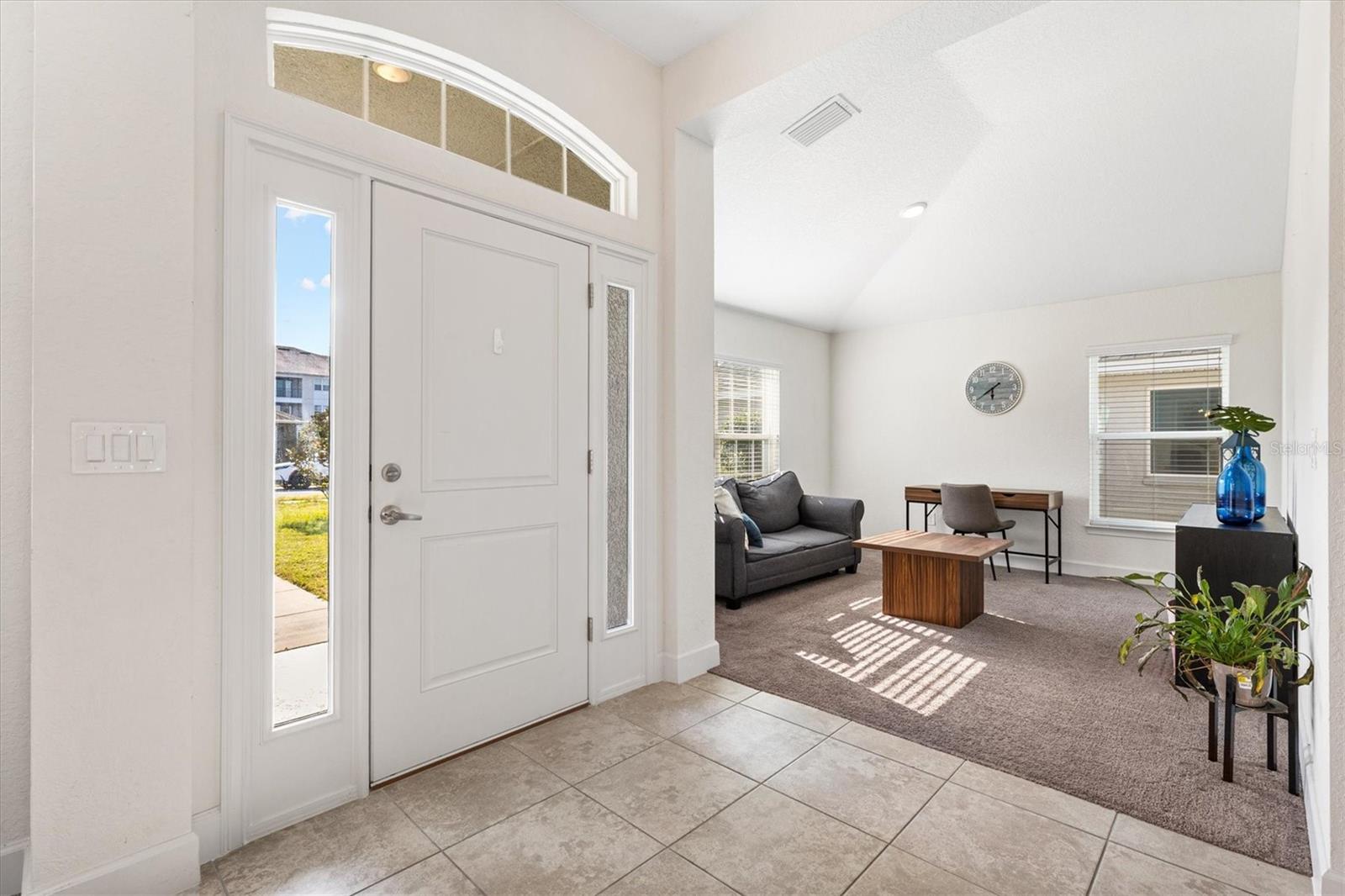 Image 5 of 47 For 9778 Pepper Tree Place