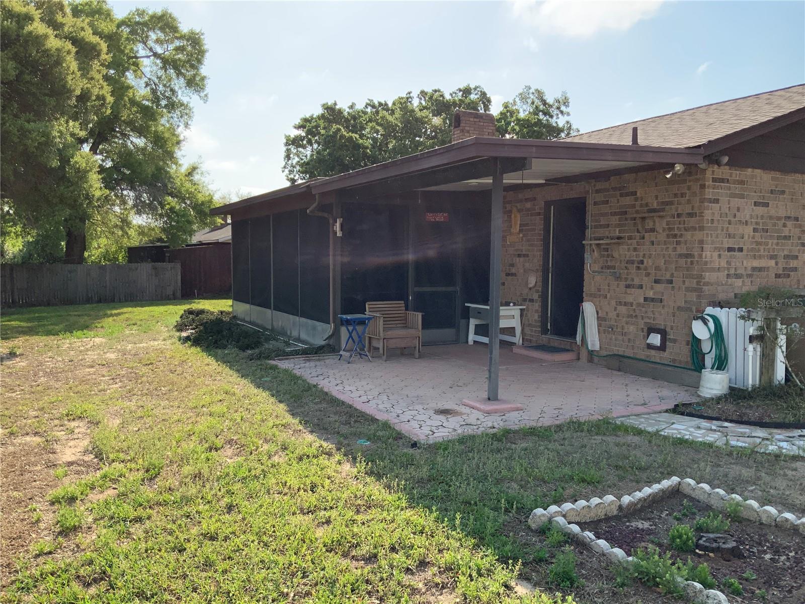 Image 6 of 10 For 1922 Cornelia Drive