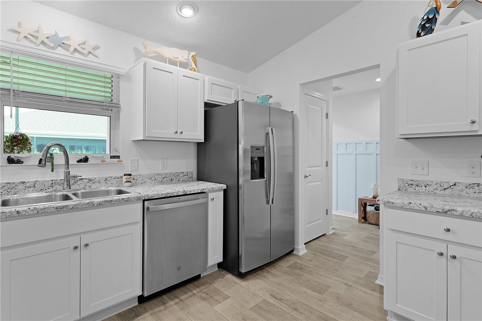 Image 10 of 34 For 3389 Luty Lane