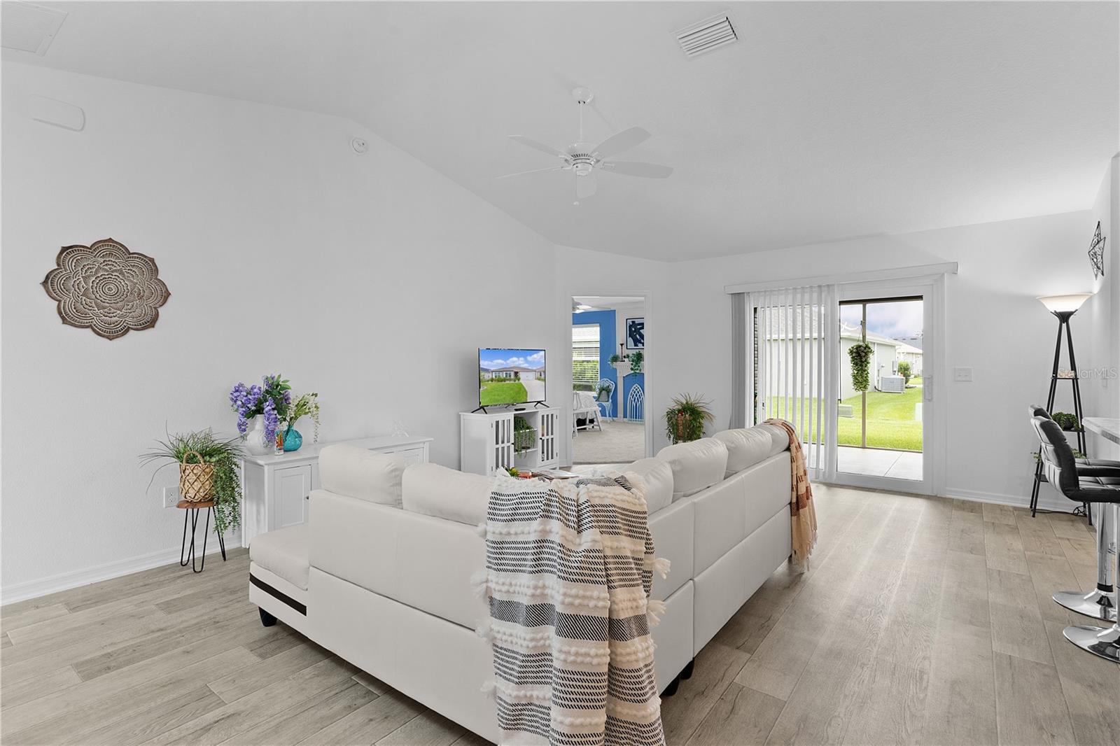 Image 14 of 34 For 3389 Luty Lane