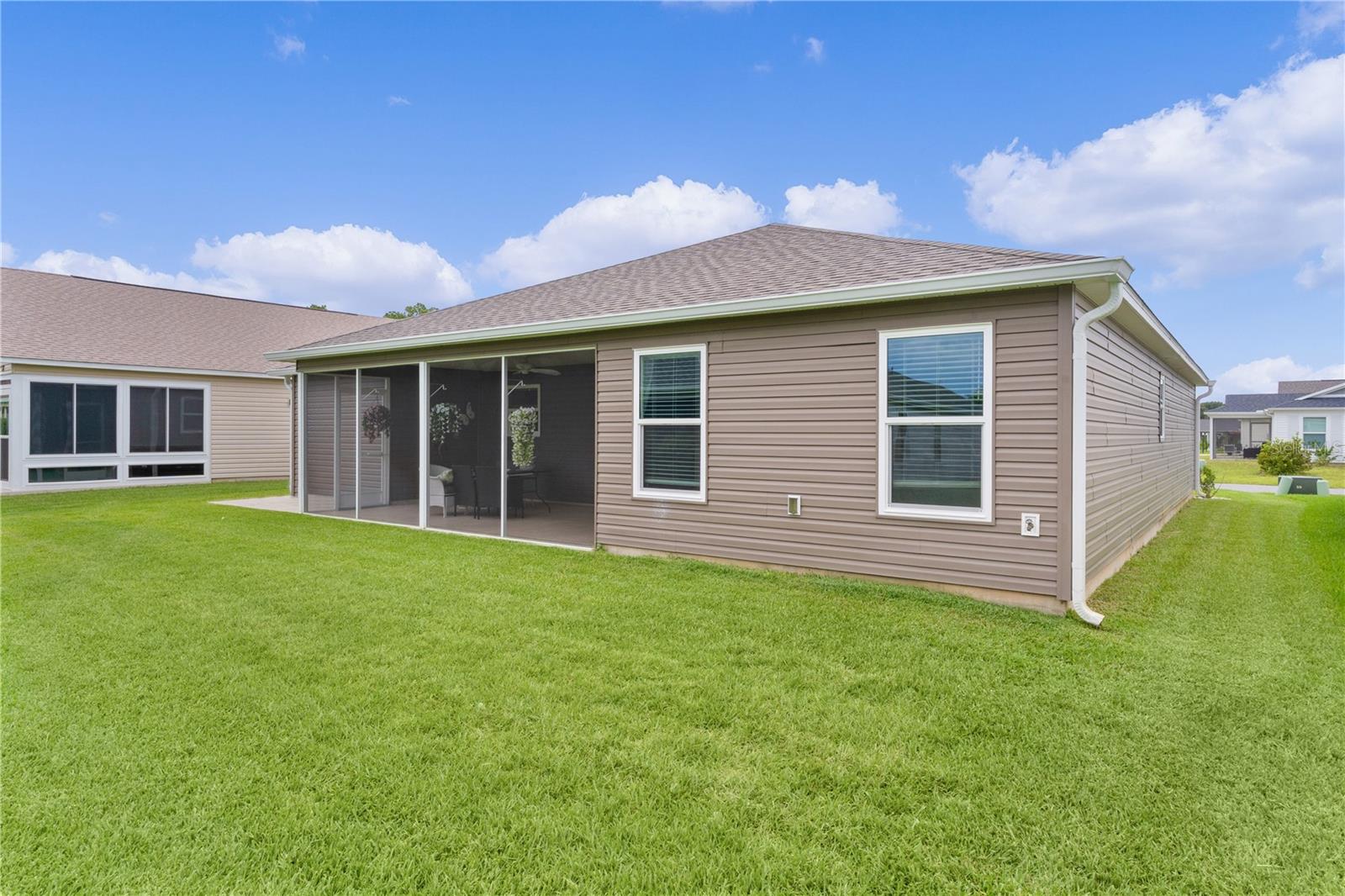 Image 33 of 34 For 3389 Luty Lane