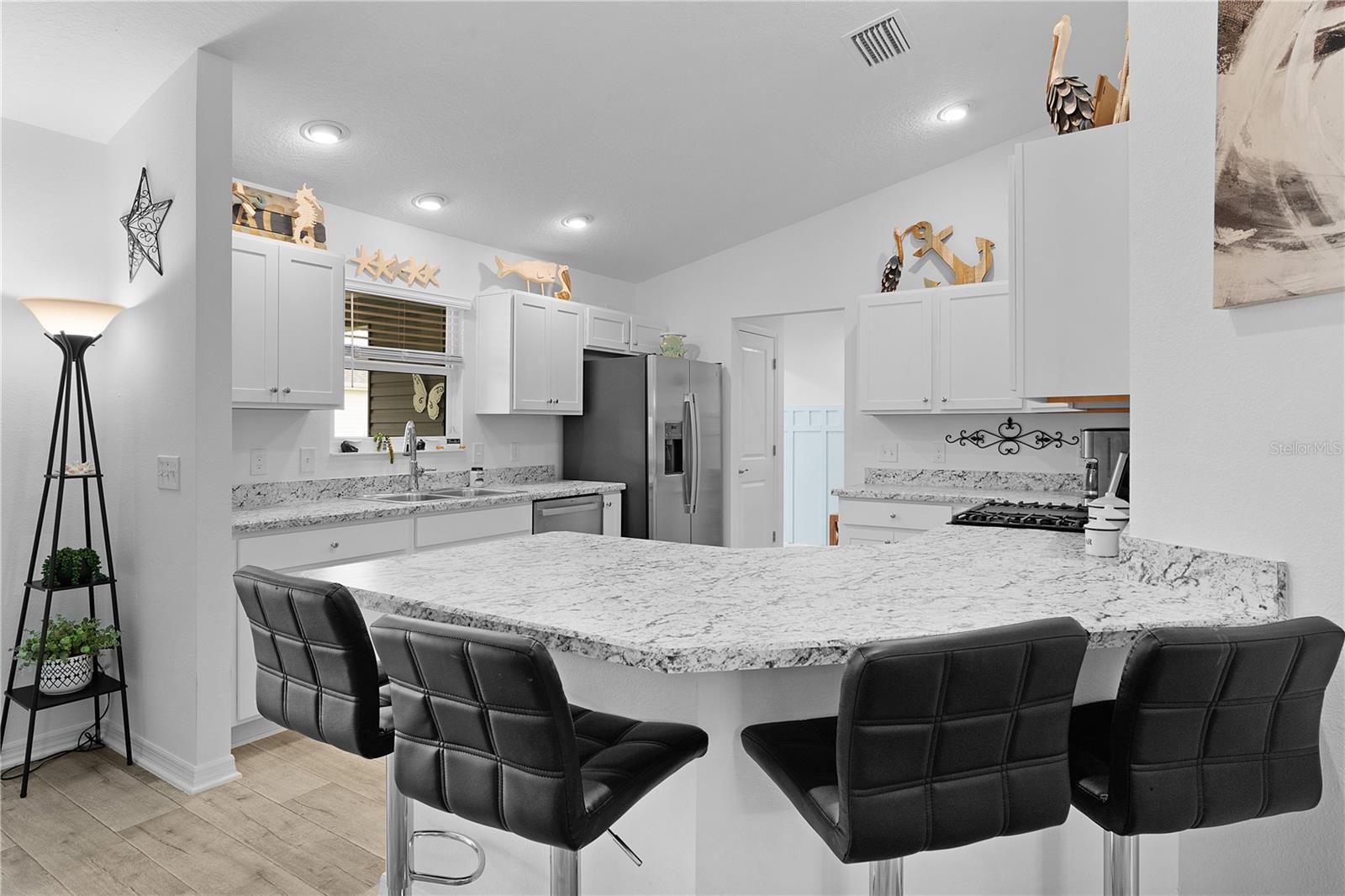 Image 6 of 34 For 3389 Luty Lane