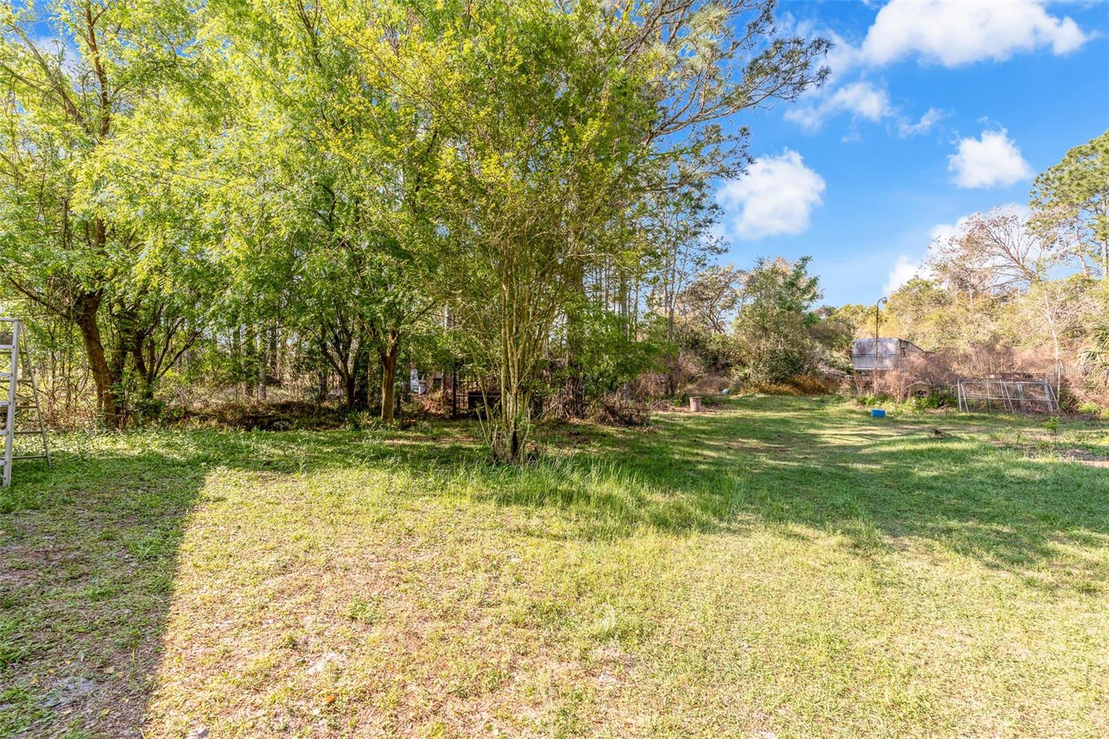 Image 31 of 41 For 32404 Highland Lakes Road