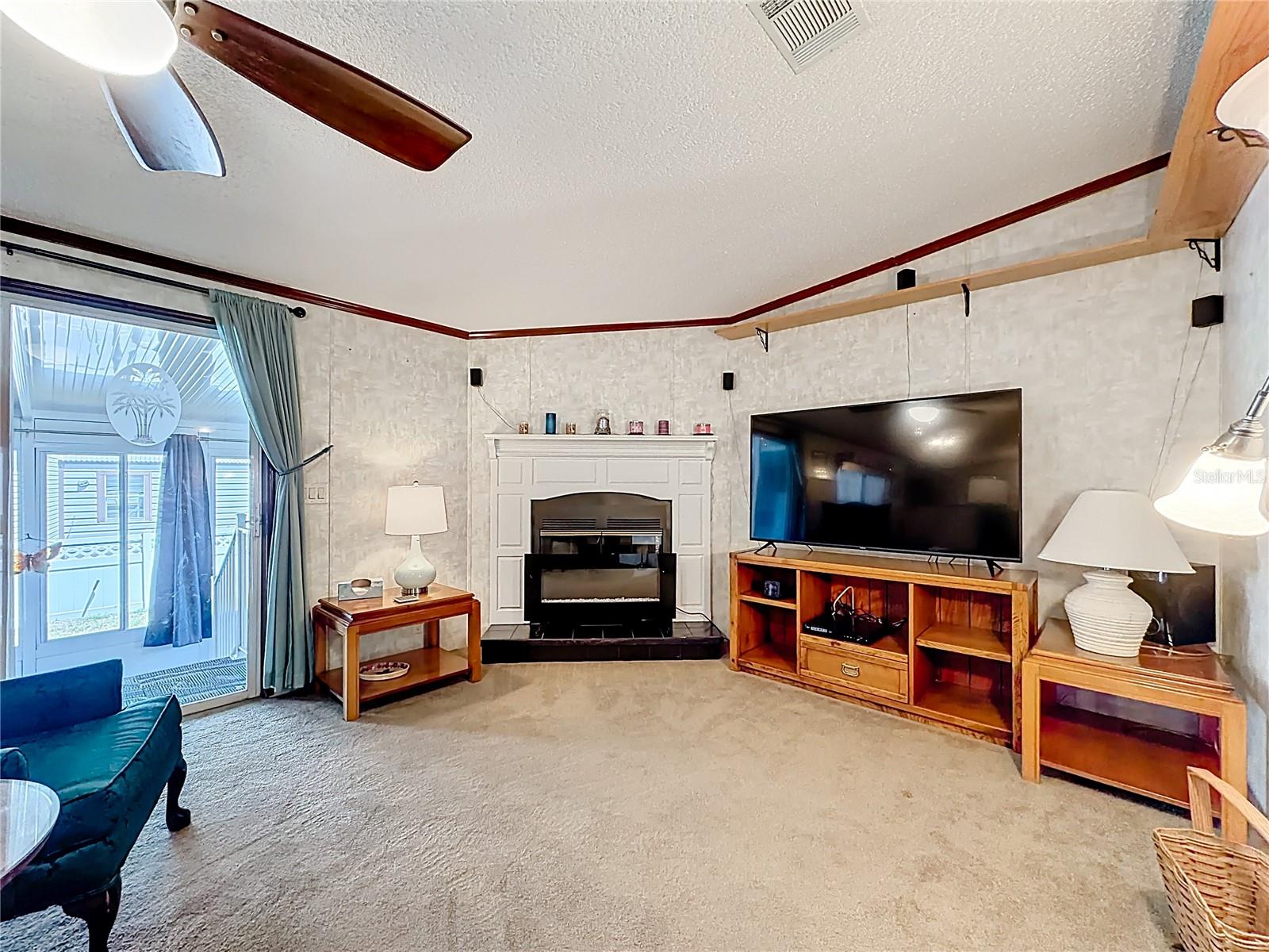 Image 10 of 61 For 1658 Elkhart Circle