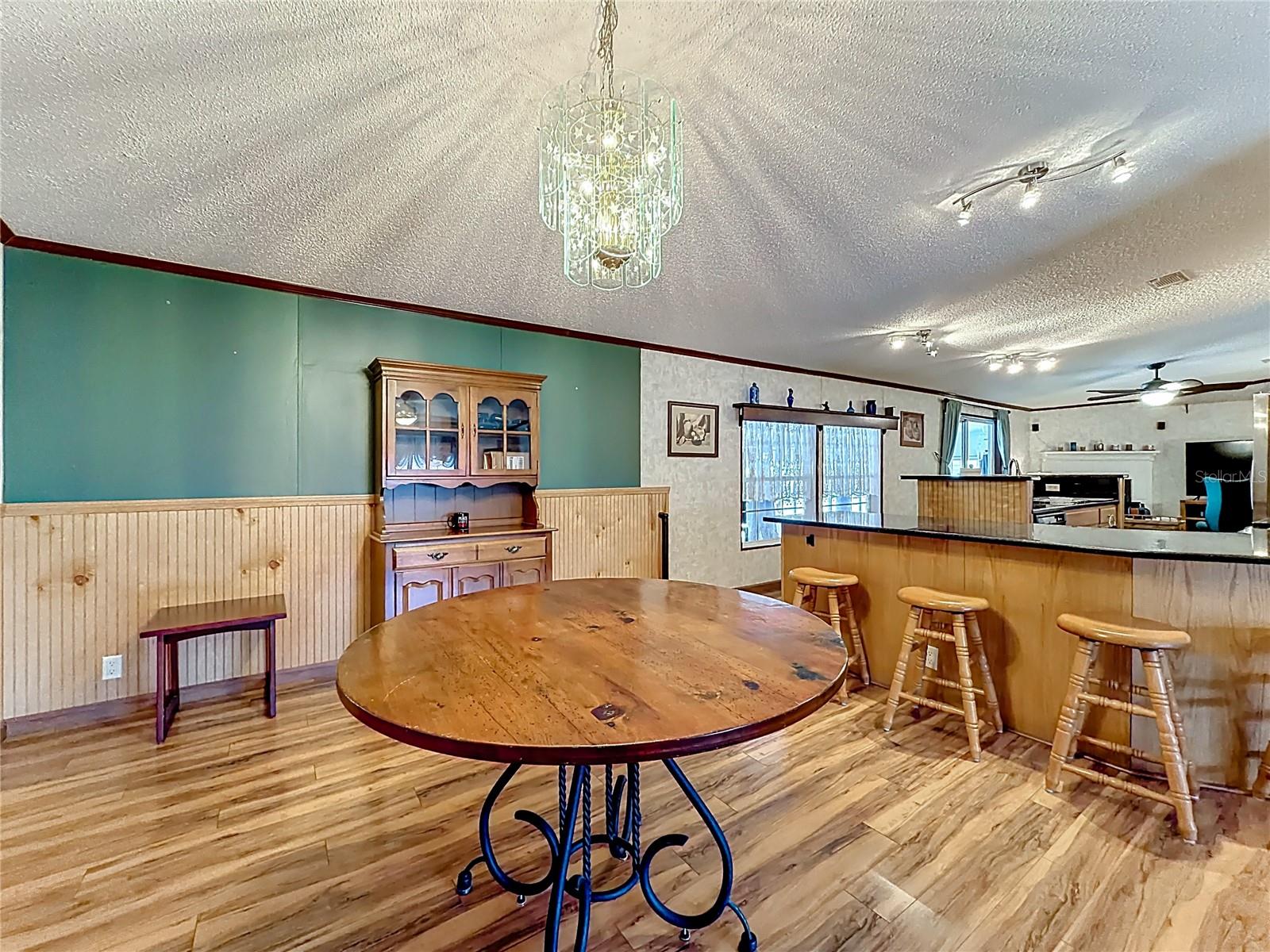 Image 14 of 61 For 1658 Elkhart Circle