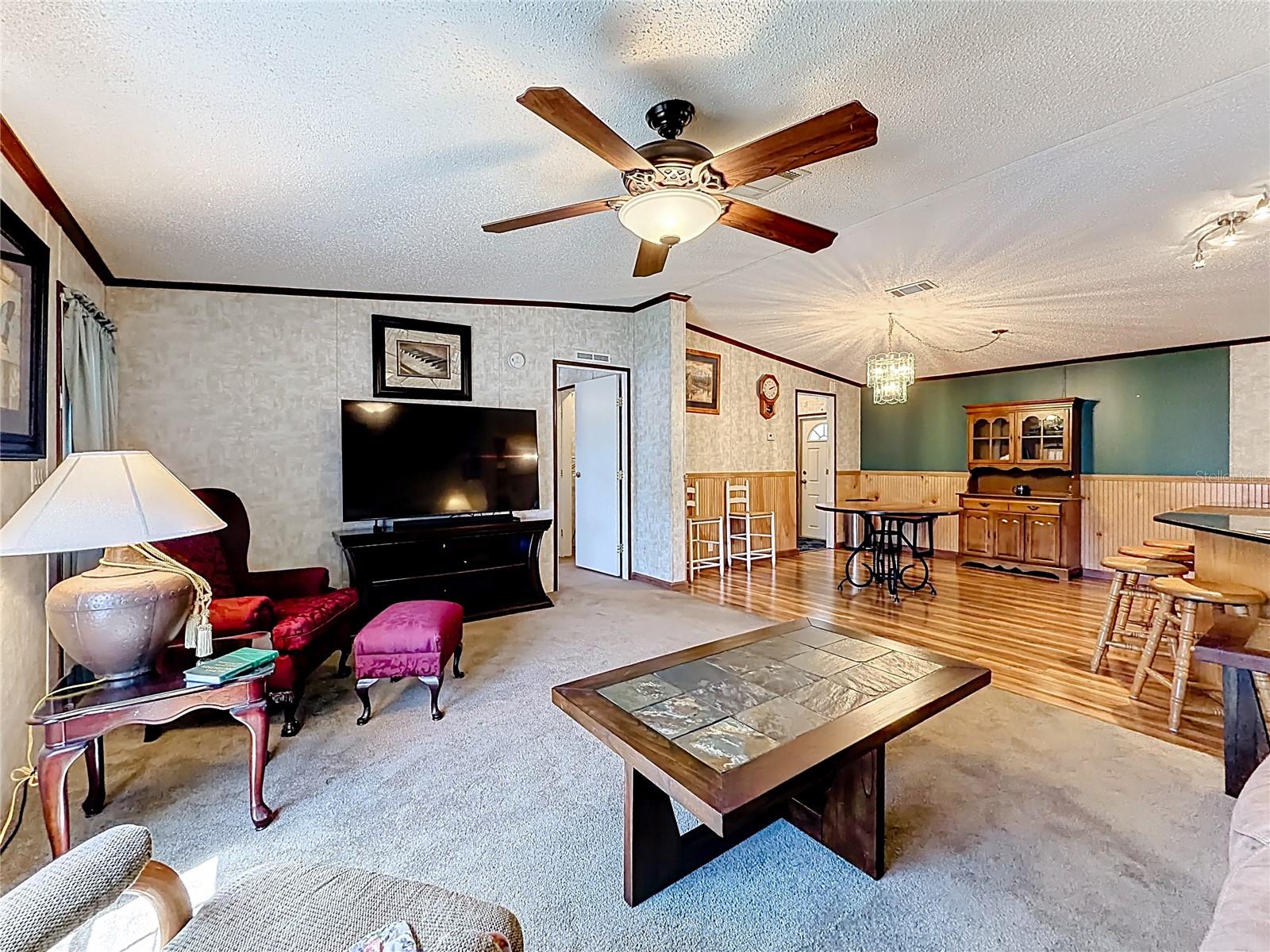 Image 19 of 61 For 1658 Elkhart Circle