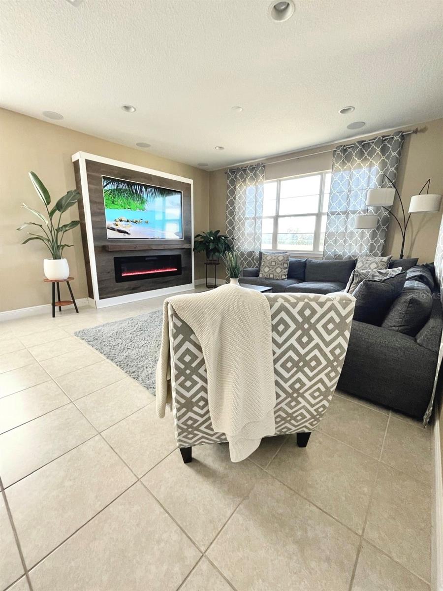 Image 15 of 40 For 3060 Crispin Circle