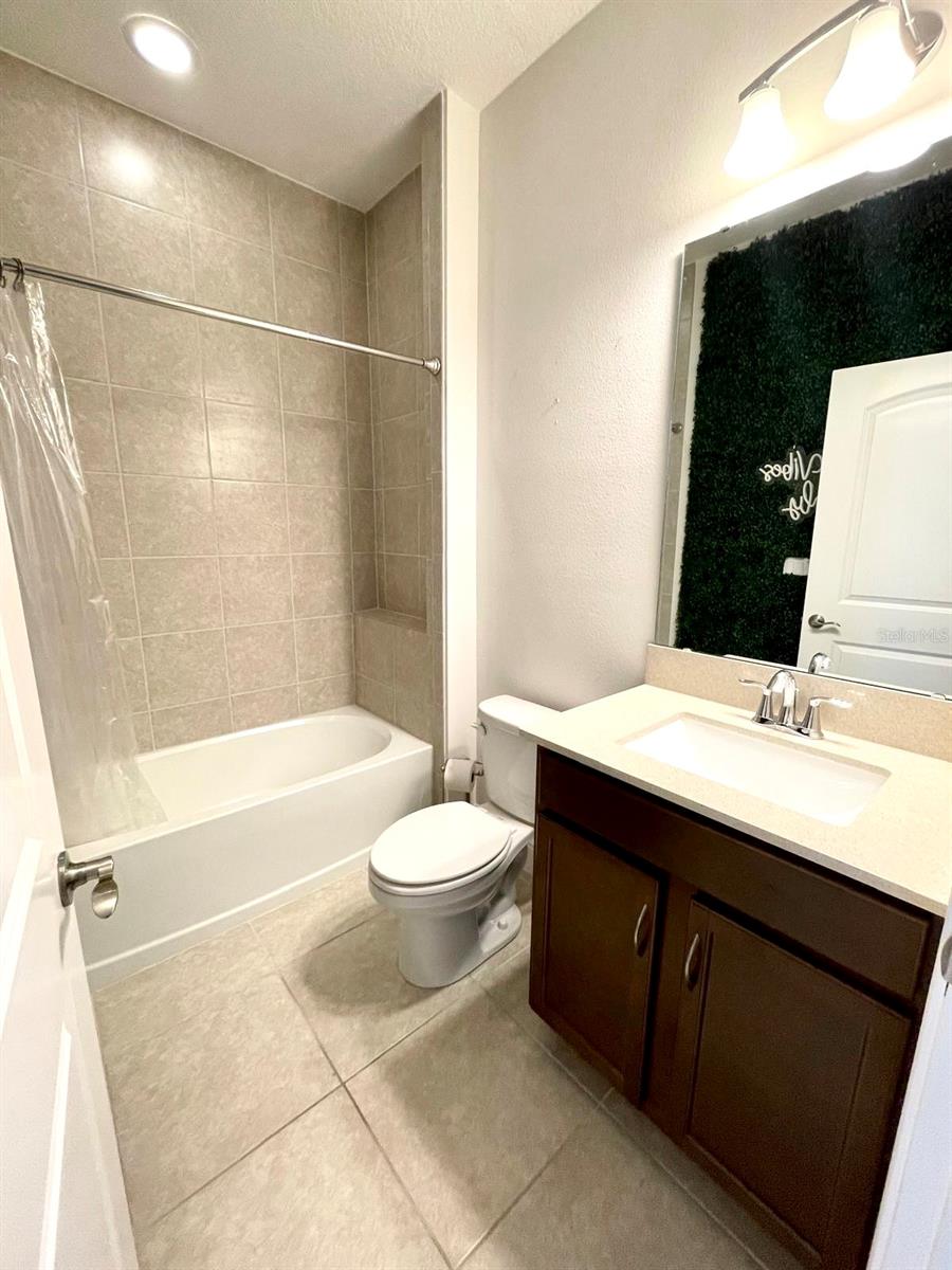 Image 21 of 40 For 3060 Crispin Circle