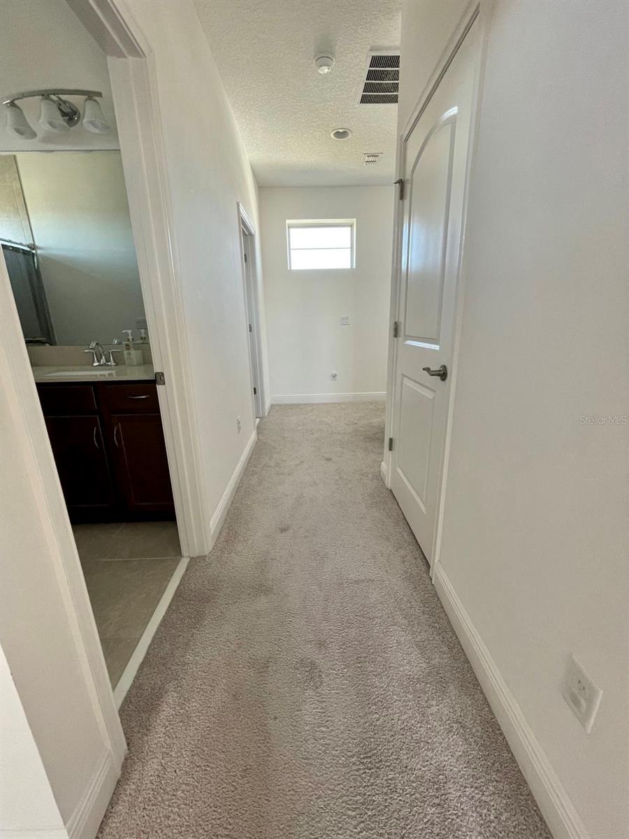 Image 25 of 40 For 3060 Crispin Circle