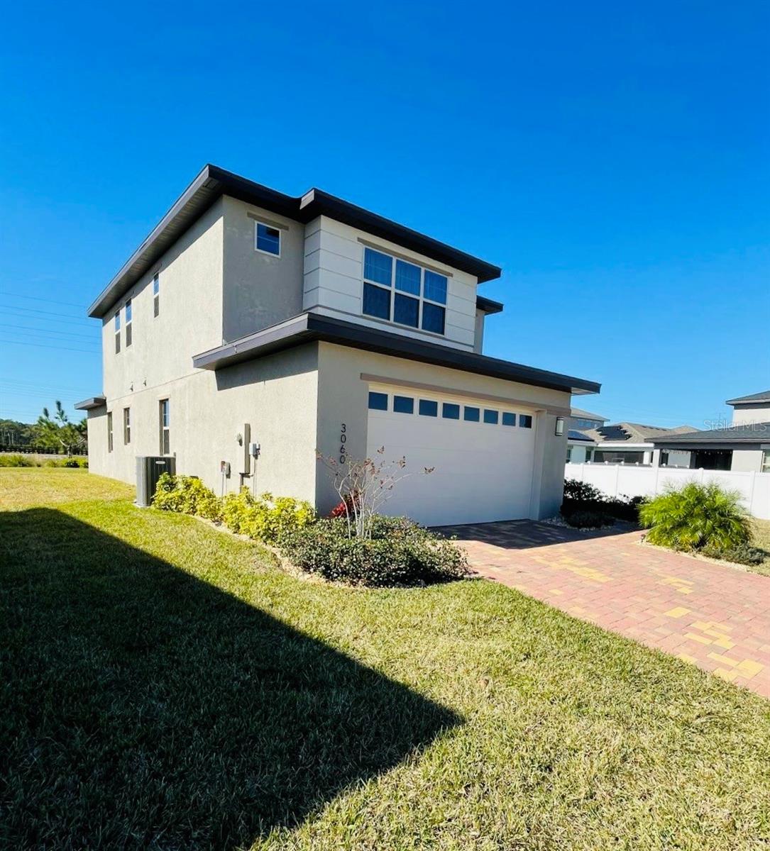 Image 3 of 40 For 3060 Crispin Circle