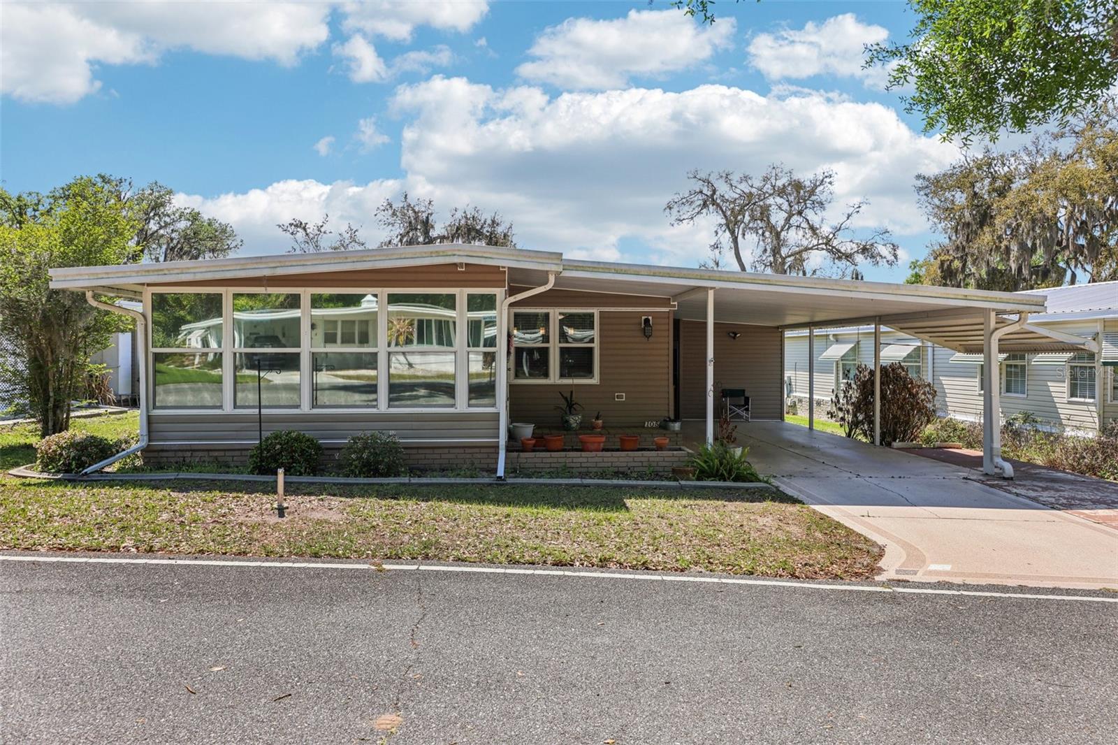 Details for 105 Orchid Way, LEESBURG, FL 34748