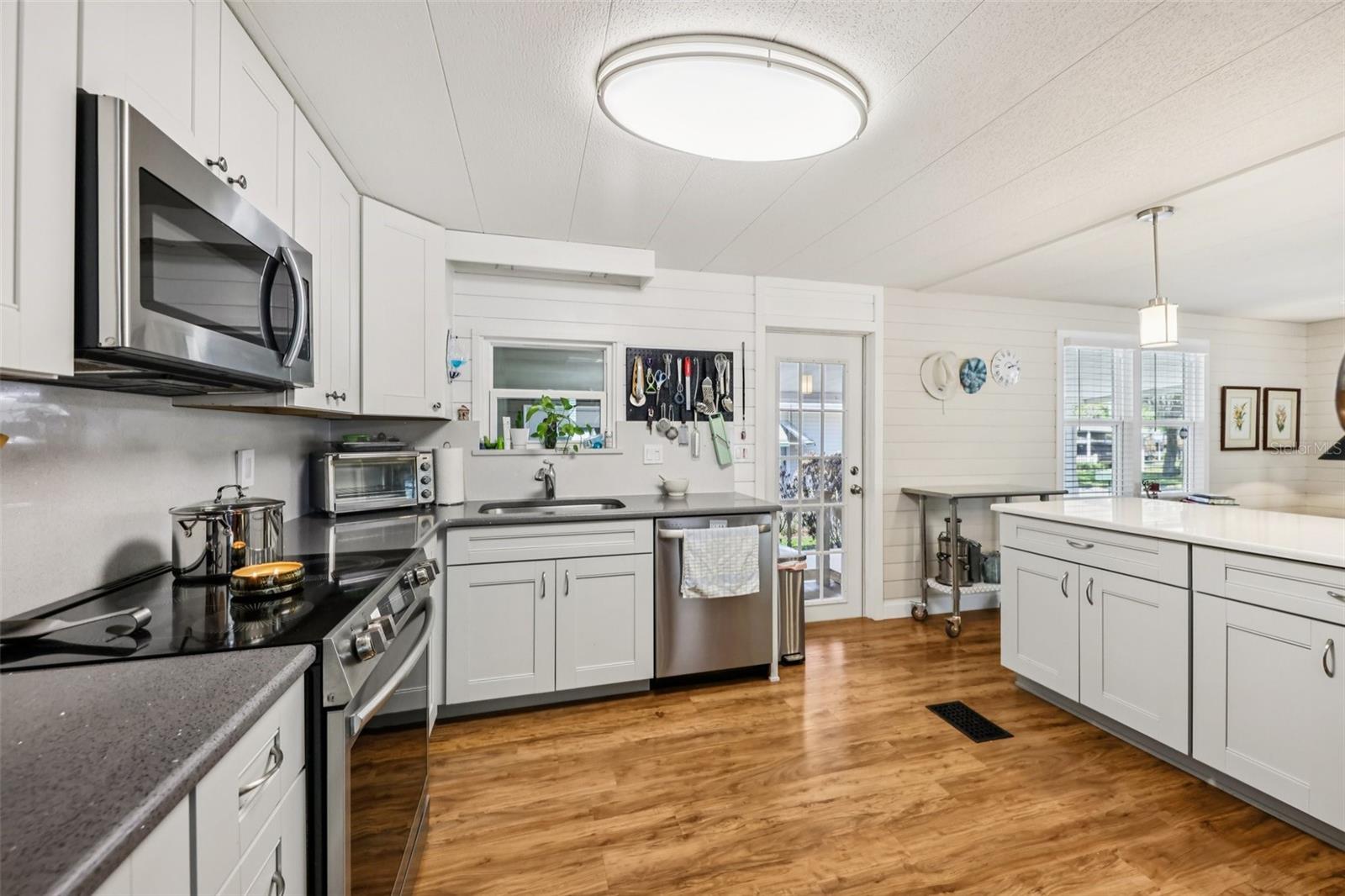 Image 17 of 36 For 105 Orchid Way