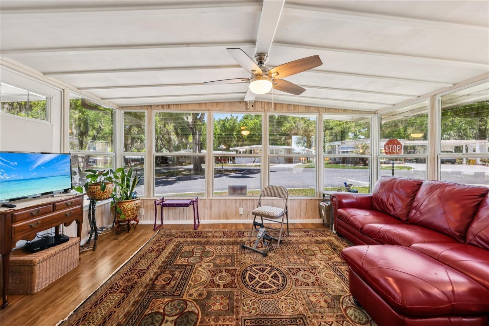 Image 32 of 36 For 105 Orchid Way