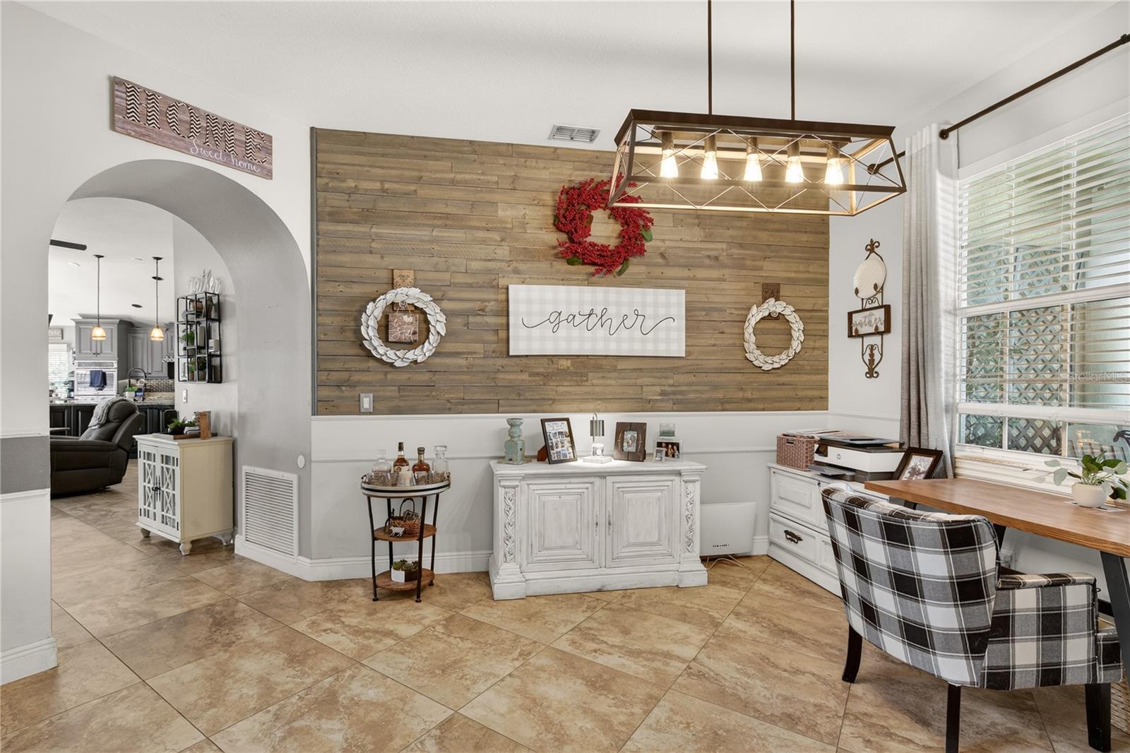 Image 12 of 64 For 2040 Park Forest Boulevard