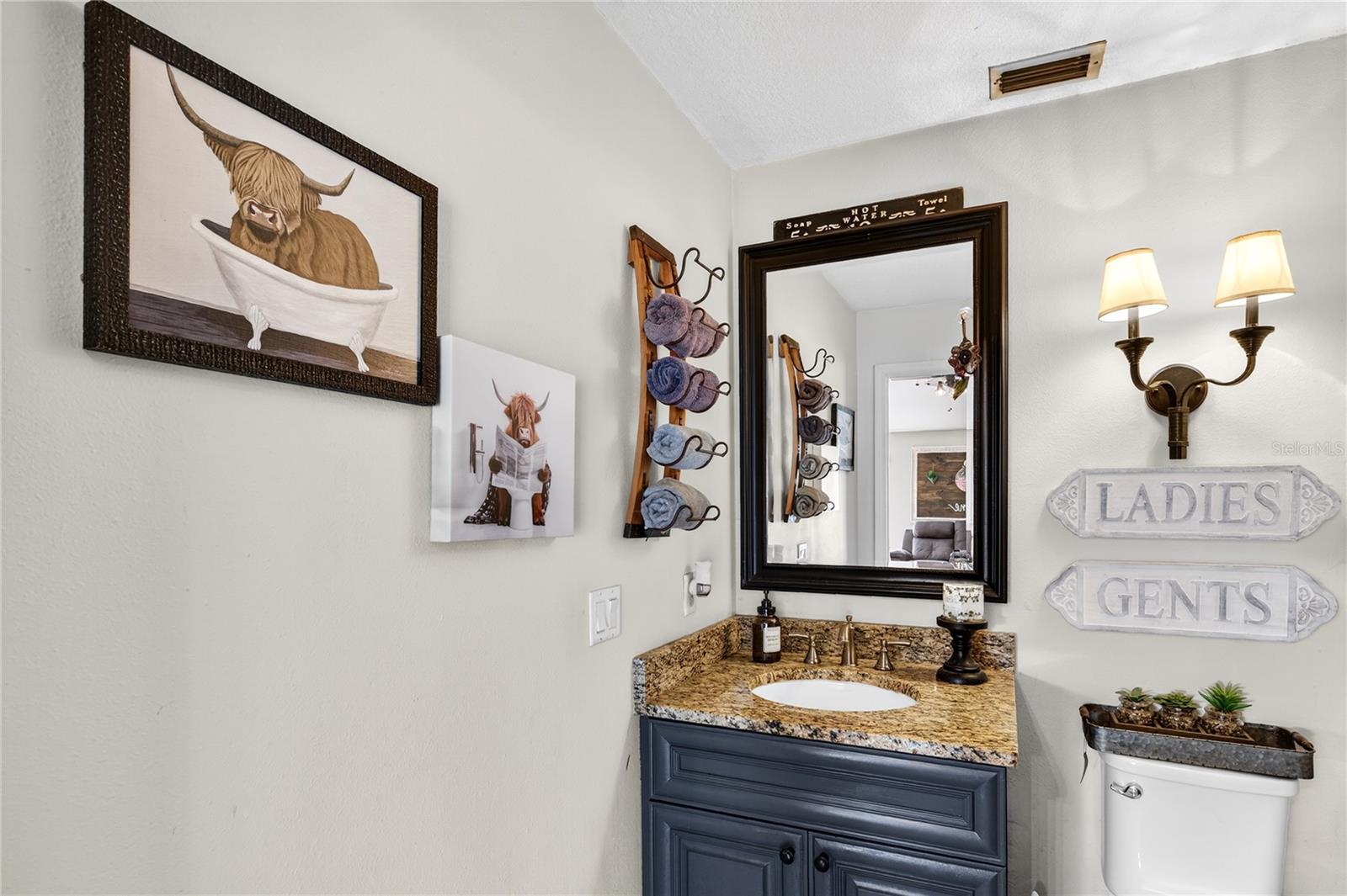 Image 25 of 64 For 2040 Park Forest Boulevard