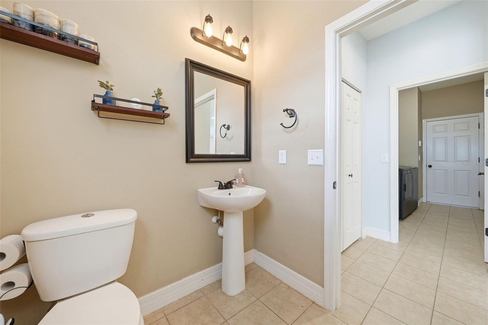 Image 32 of 51 For 1765 Strathmore Circle