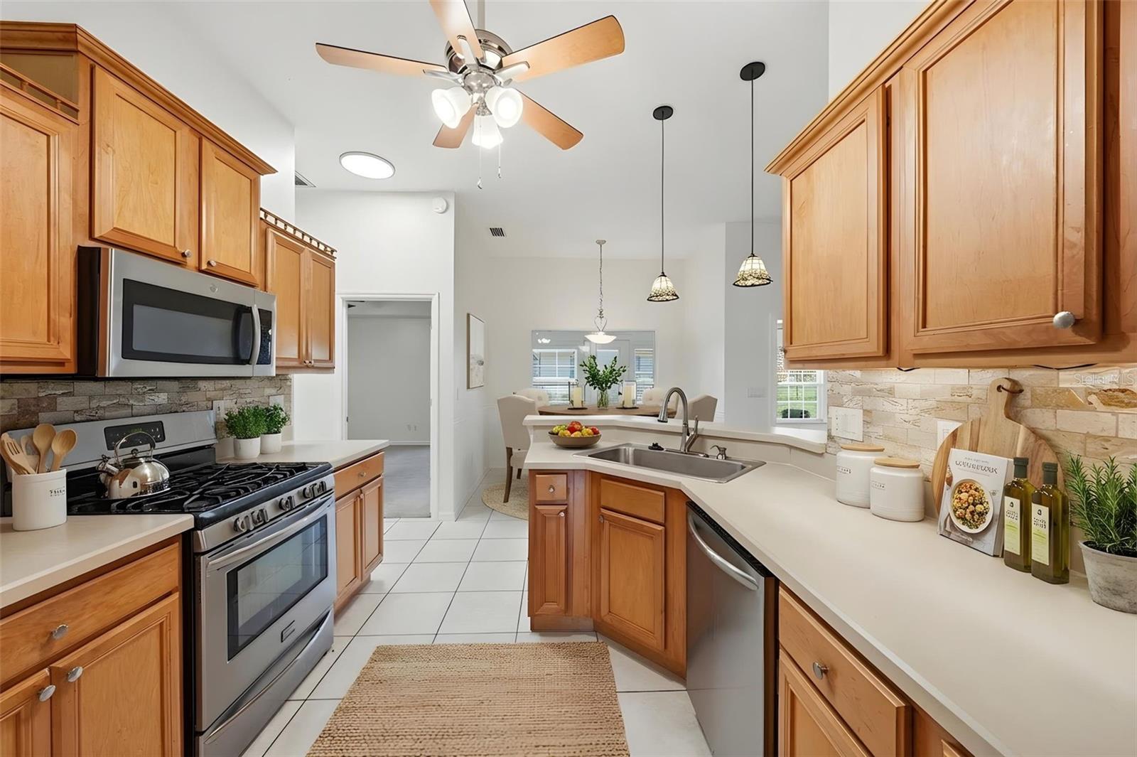 Image 10 of 42 For 3333 Site To See Avenue